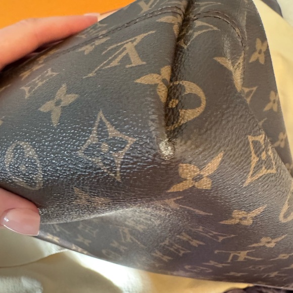 Louis Vuitton Graceful MM - Picture 15 of 17